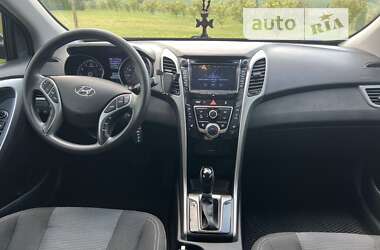 Хэтчбек Hyundai Elantra 2014 в 