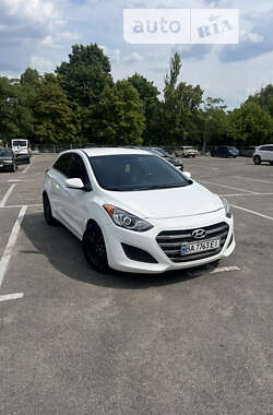 Хетчбек Hyundai Elantra 2015 в Кропивницькому