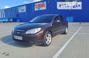 Седан Hyundai Elantra 2010 в Виннице