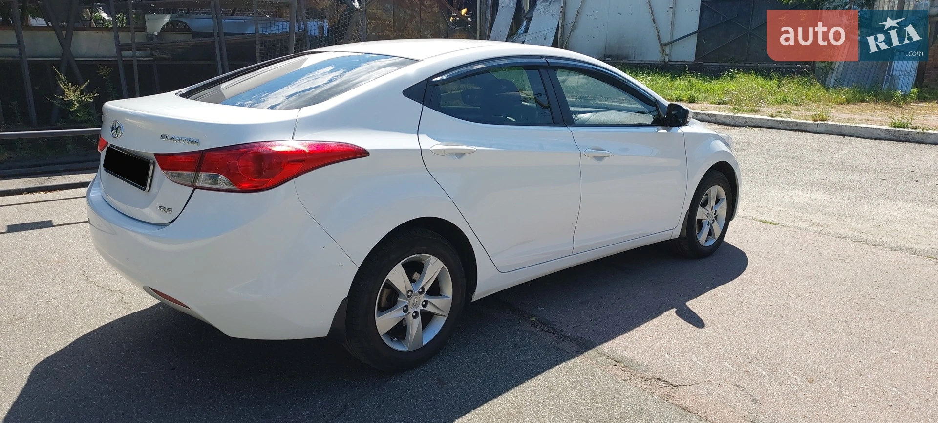 2013 Hyundai Elantra - мініатюра 9