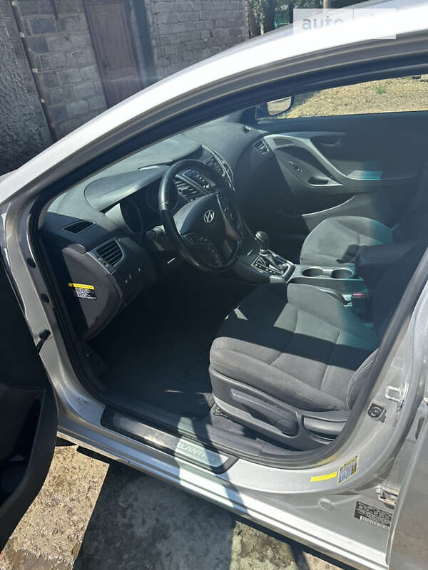 Седан Hyundai Elantra 2014 в Зеленодольской