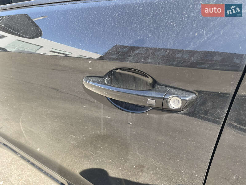 Седан Hyundai Elantra 2017 в Киеве