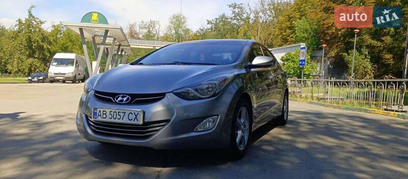 Седан Hyundai Elantra 2011 в Ямполі