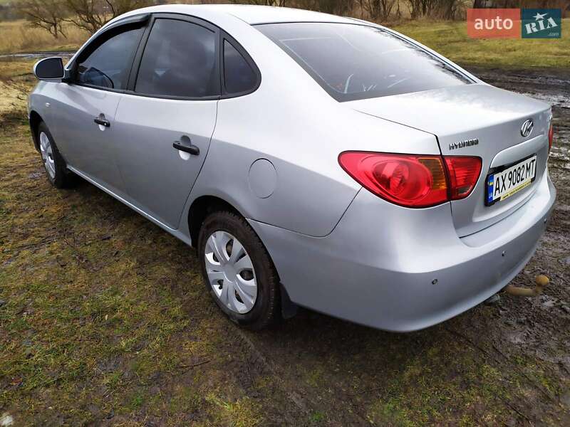 Седан Hyundai Elantra 2007 в Балаклее