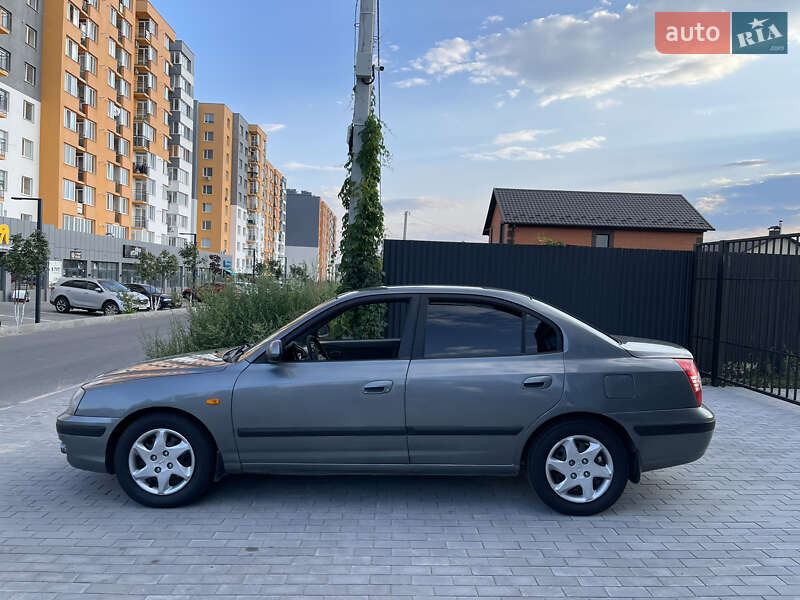 Седан Hyundai Elantra 2010 в Виннице