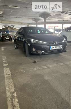 Седан Hyundai Elantra 2019 в Харькове