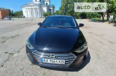 Седан Hyundai Elantra 2017 в 