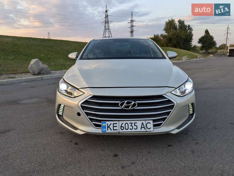Седан Hyundai Elantra 2017 в Днепре фото 2 Седан Hyundai Elantra 2017 в Днепре