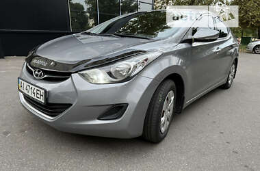 Седан Hyundai Elantra 2013 в Киеве