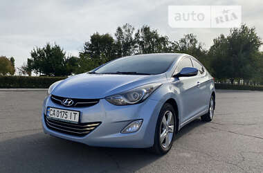 Седан Hyundai Elantra 2013 в Южноукраїнську