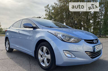 Седан Hyundai Elantra 2013 в Южноукраїнську