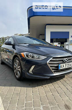 Седан Hyundai Elantra 2016 в Киеве