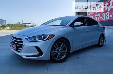 Седан Hyundai Elantra 2017 в Львове