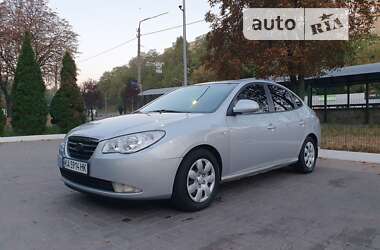 Седан Hyundai Elantra 2008 в Киеве