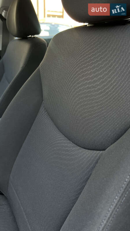 Седан Hyundai Elantra 2015 в Ивано-Франковске