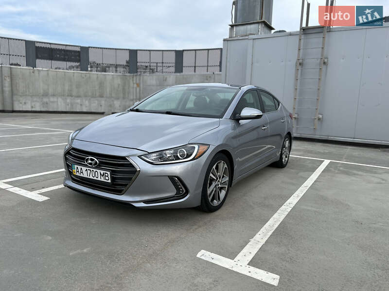 Седан Hyundai Elantra 2016 в Києві