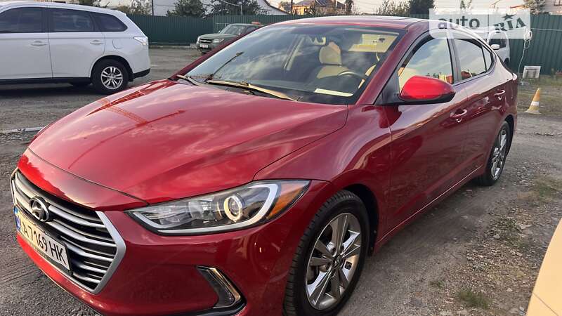 Седан Hyundai Elantra 2016 в Киеве