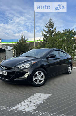 Седан Hyundai Elantra 2014 в Сумах