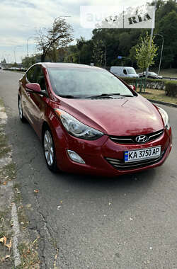 Седан Hyundai Elantra 2012 в Киеве