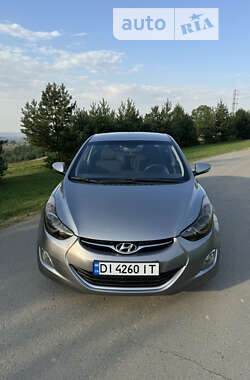 Седан Hyundai Elantra 2011 в Долине