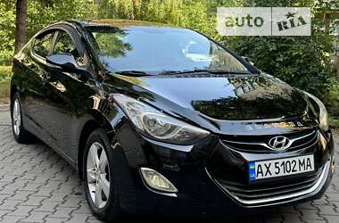 Седан Hyundai Elantra 2012 в Ивано-Франковске