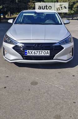 Седан Hyundai Elantra 2019 в Харькове