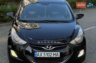 Седан Hyundai Elantra 2012 в 