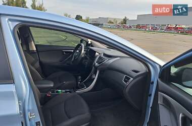 Седан Hyundai Elantra 2011 в 