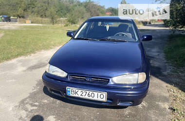 Седан Hyundai Elantra 1994 в Костопілі