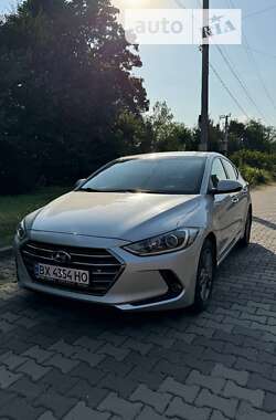 Седан Hyundai Elantra 2017 в Хмельницком