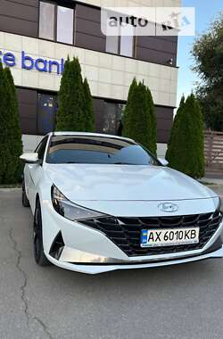 Седан Hyundai Elantra 2020 в Днепре