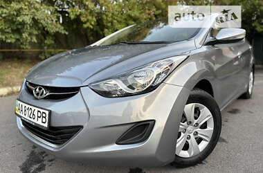 Седан Hyundai Elantra 2012 в Виннице