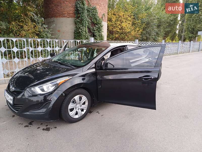 Седан Hyundai Elantra 2015 в Одессе