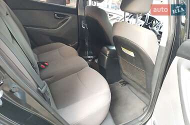 Седан Hyundai Elantra 2015 в Кременчуге