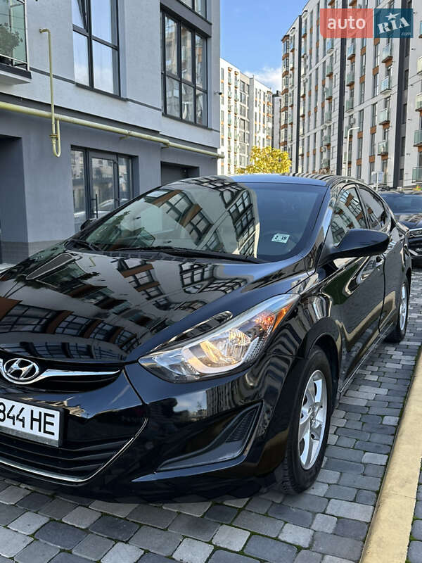 Hyundai Elantra 2013