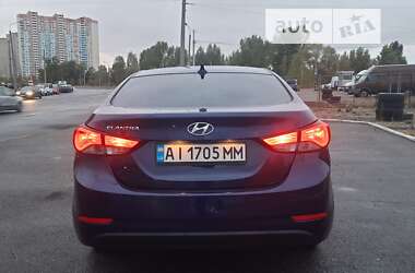 Седан Hyundai Elantra 2014 в Києві