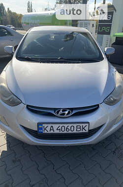 Седан Hyundai Elantra 2011 в Киеве