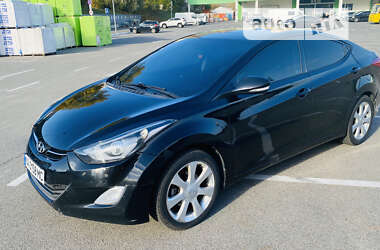 Седан Hyundai Elantra 2013 в Києві