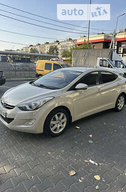 Седан Hyundai Elantra 2013 в Днепре