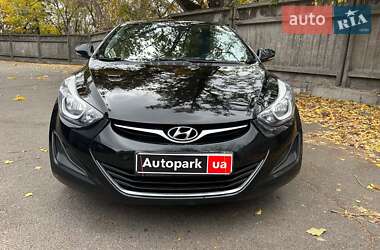 Седан Hyundai Elantra 2014 в Києві