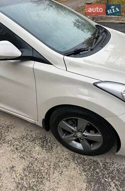 Седан Hyundai Elantra 2012 в Харкові