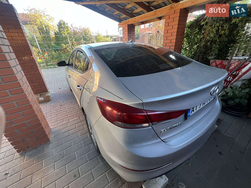 Седан Hyundai Elantra 2017 в Броварах
