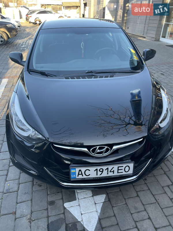 Седан Hyundai Elantra 2014 в Луцке