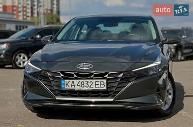 Седан Hyundai Elantra 2021 в Києві