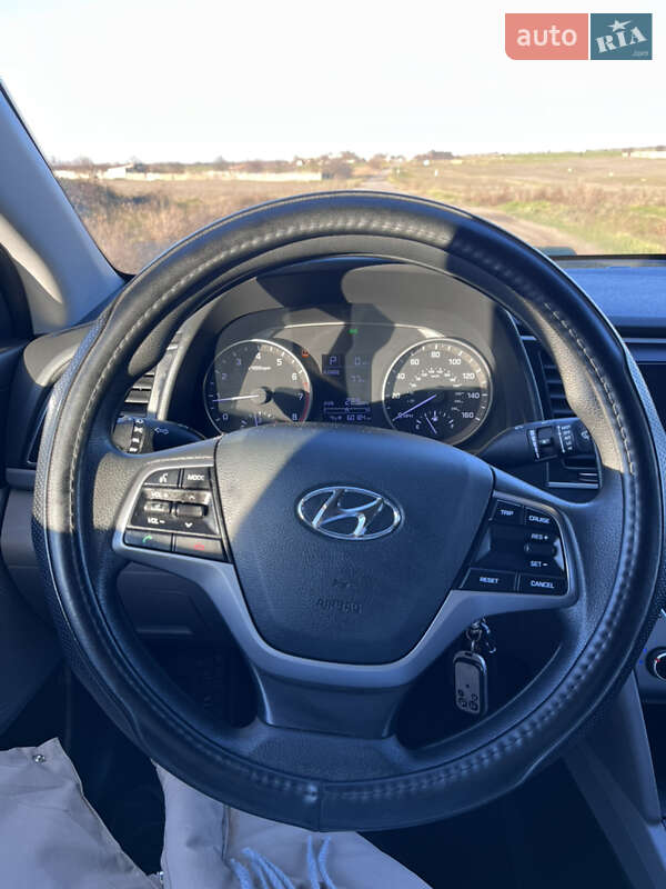 Седан Hyundai Elantra 2017 в Ізмаїлі