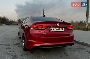 Седан Hyundai Elantra 2016 в Носовке