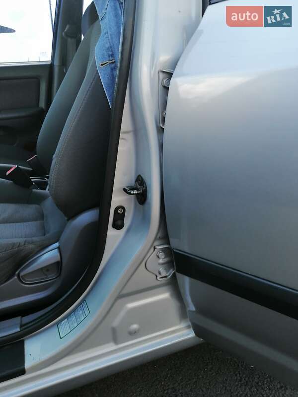 Седан Hyundai Elantra 2004 в Чернигове