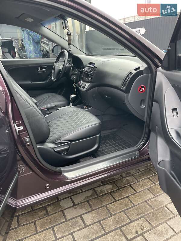 Седан Hyundai Elantra 2008 в Одесі