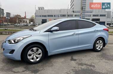 Седан Hyundai Elantra 2013 в Києві