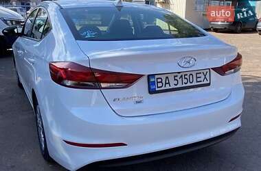 Седан Hyundai Elantra 2018 в 
